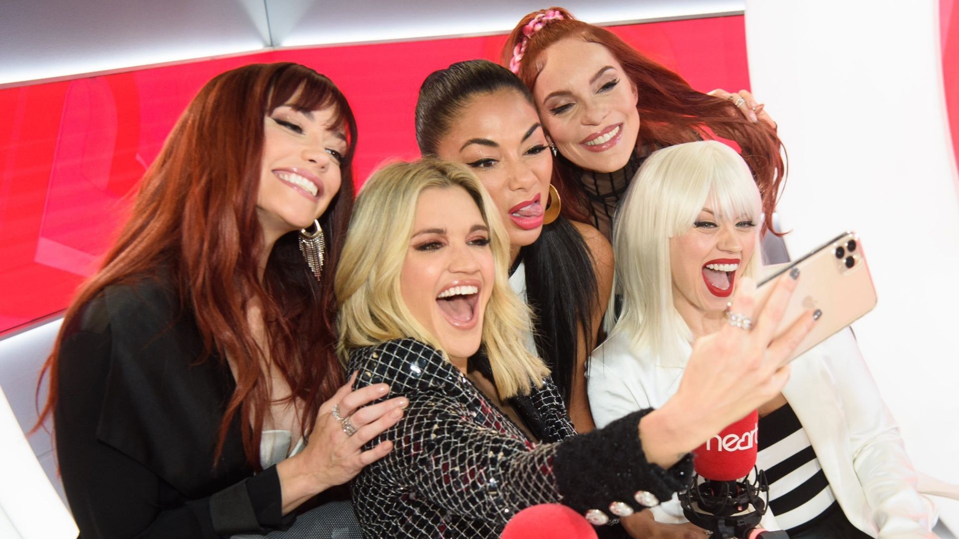 Pussycat Dolls revela estar trabalhando em novas músicas e confirma turnê de retorno em primeira entrevista pós-reunião