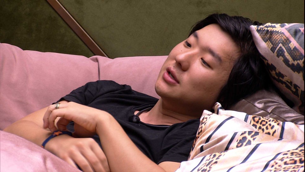 BBB20: Sem saber do nascimento de Jake, Pyong Lee conta sonho em que recebia o filho nos braços