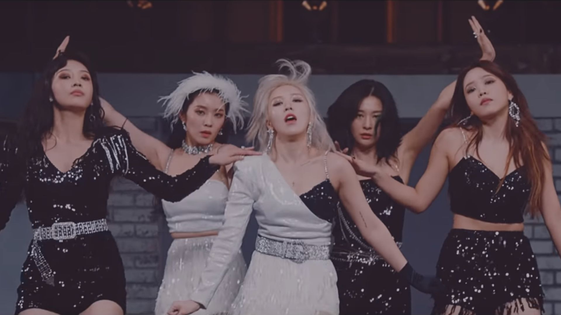 Red Velvet, um dos populares grupos de K-pop, lança videoclipe de Psycho