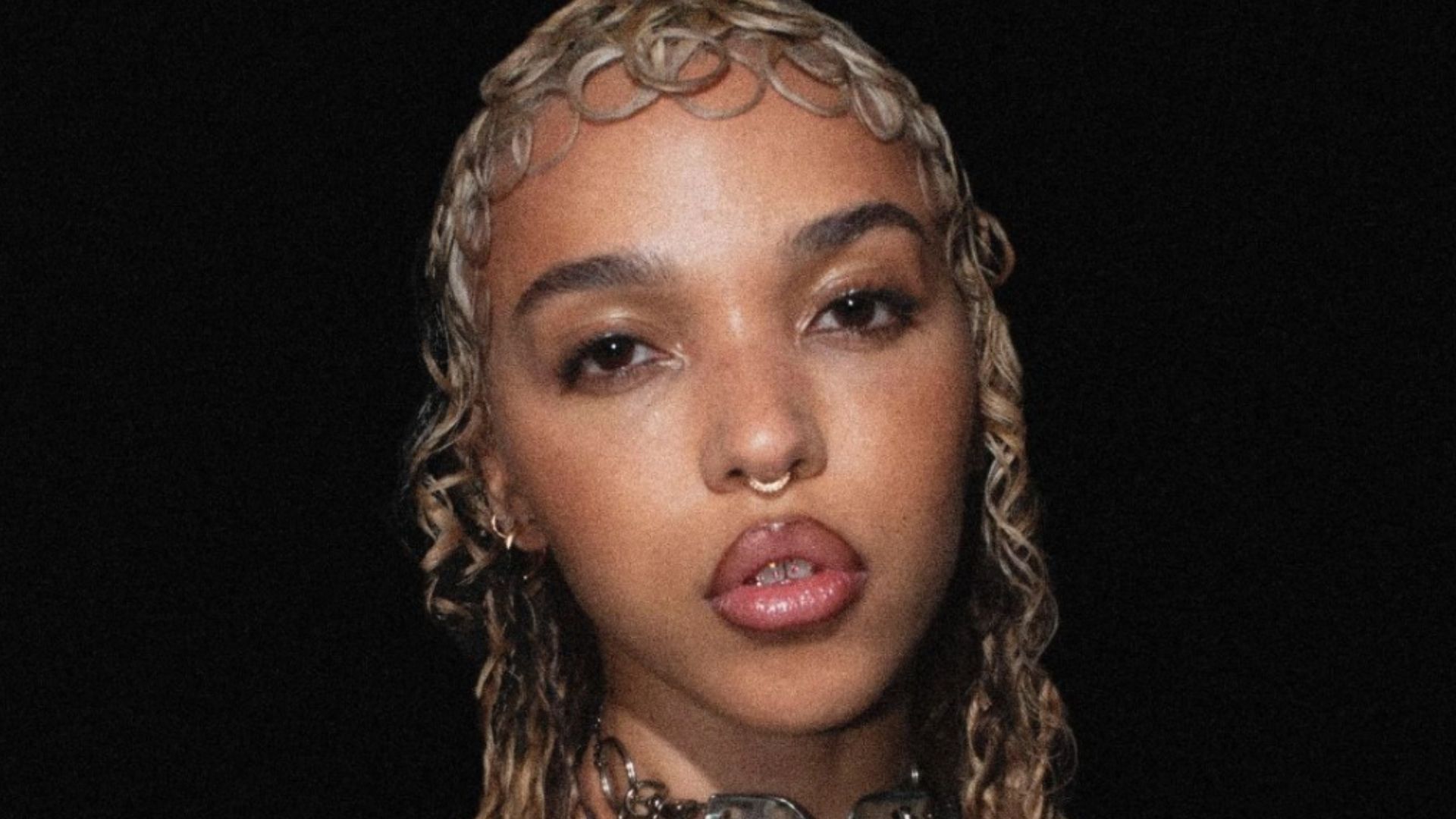 Remake de “O Corvo” terá FKA Twigs no elenco