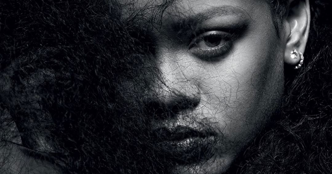 Rihanna estampa capa de edição especial da I-D Magazine