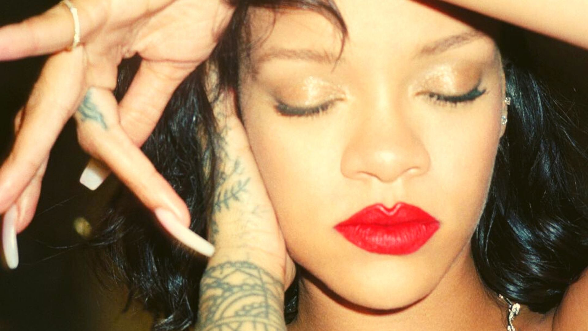 Tudo que sabemos sobre o novo álbum da Rihanna, aniversariante do dia