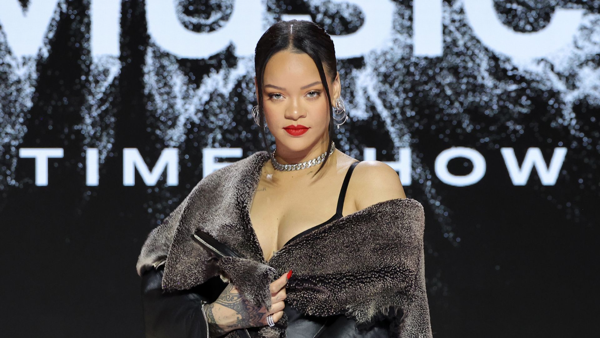 Rihanna revela o tempo de duração de sua apresentação no Super Bowl 2023