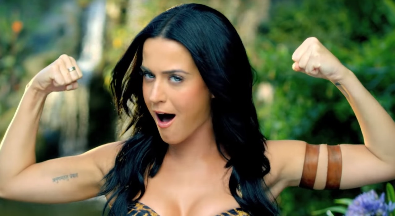 Katy Perry se torna primeira cantora a ter três bilhões de visualizações em um clipe no YouTube