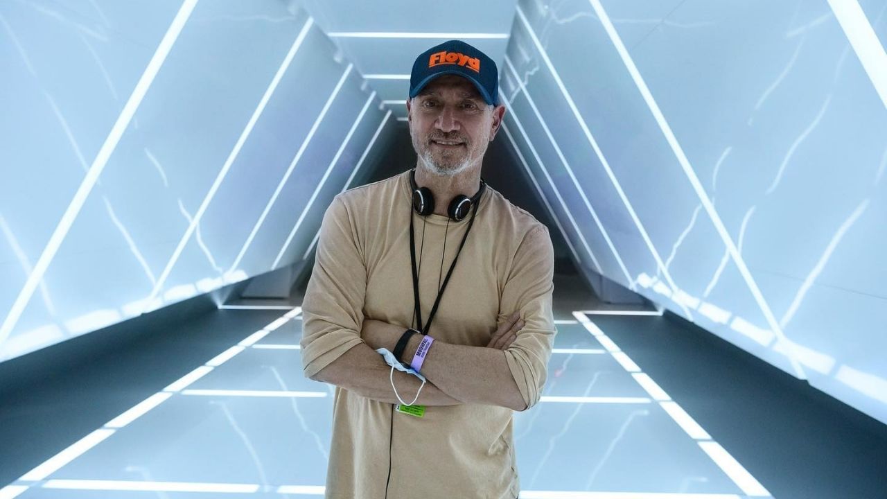 Roland Emmerich afirma que grandes estúdios estão destruindo a indústria cinematográfica