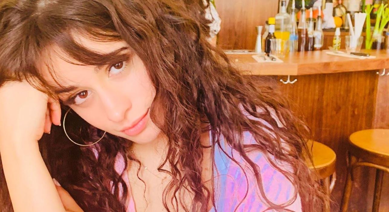 Camila Cabello revela que Ed Sheeran e Taylor Swift amaram sua faixa inédita de Romance