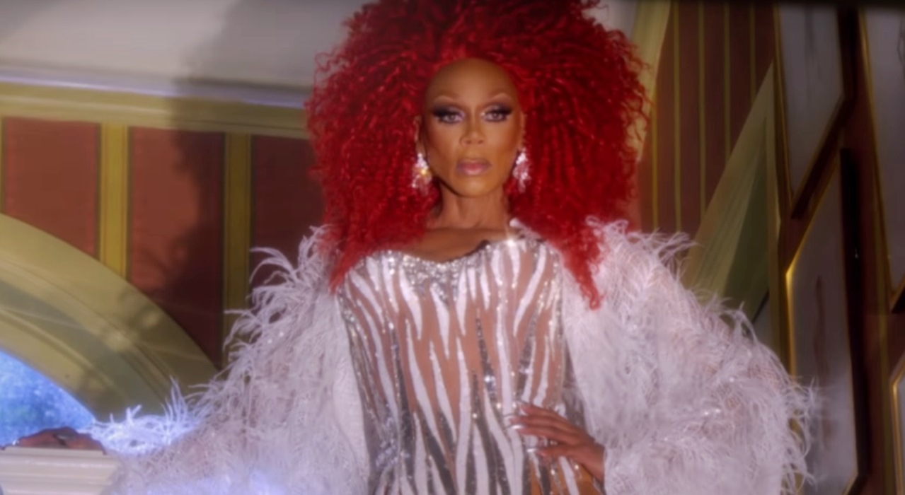 RuPaul desfila e aparece fabulosa no primeiro teaser de AJ and The Queen, nova série da Netflix