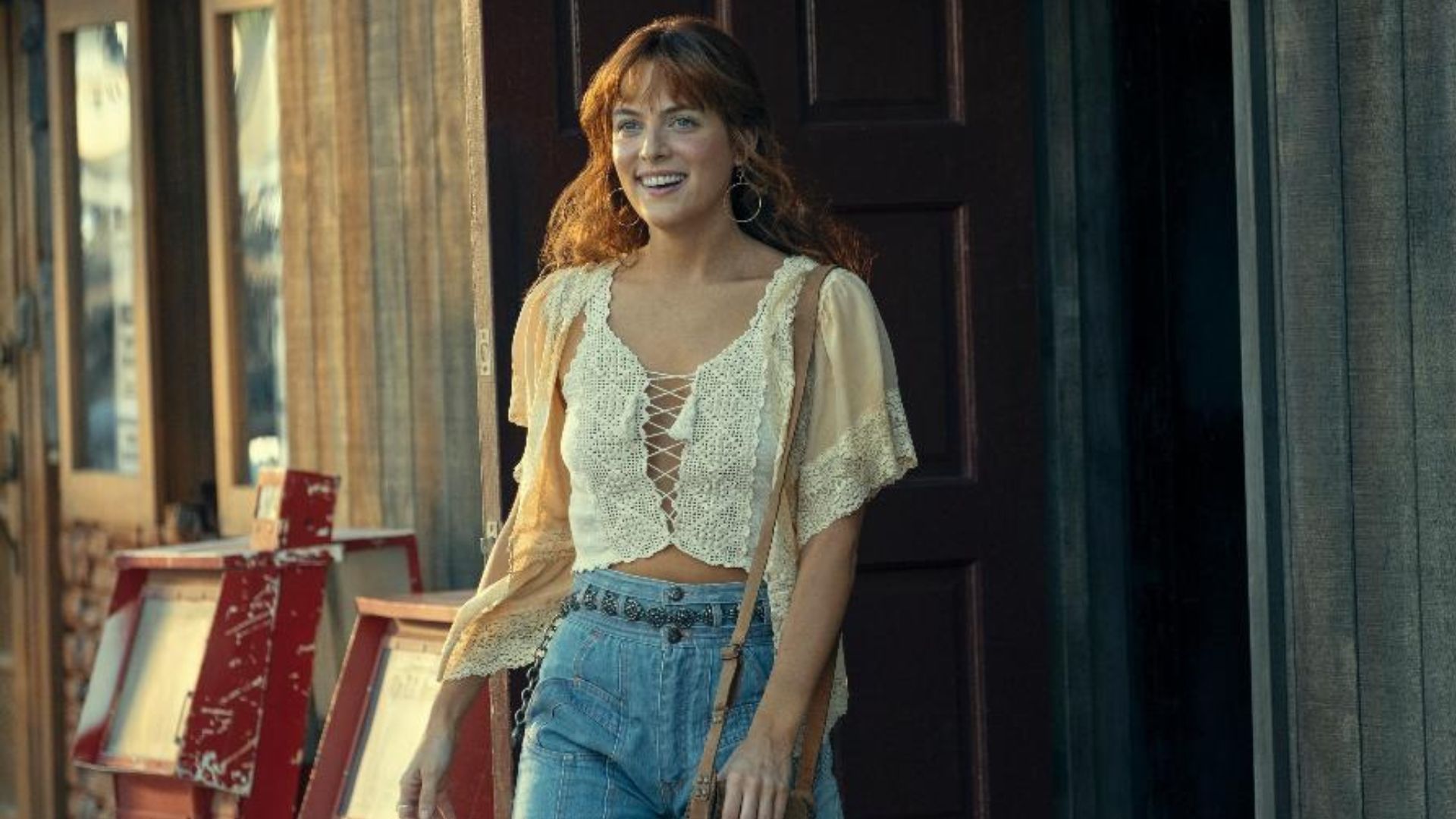 Sabia que Riley Keough, protagonista de “Daisy Jones & The Six”, é neta de Elvis Presley?