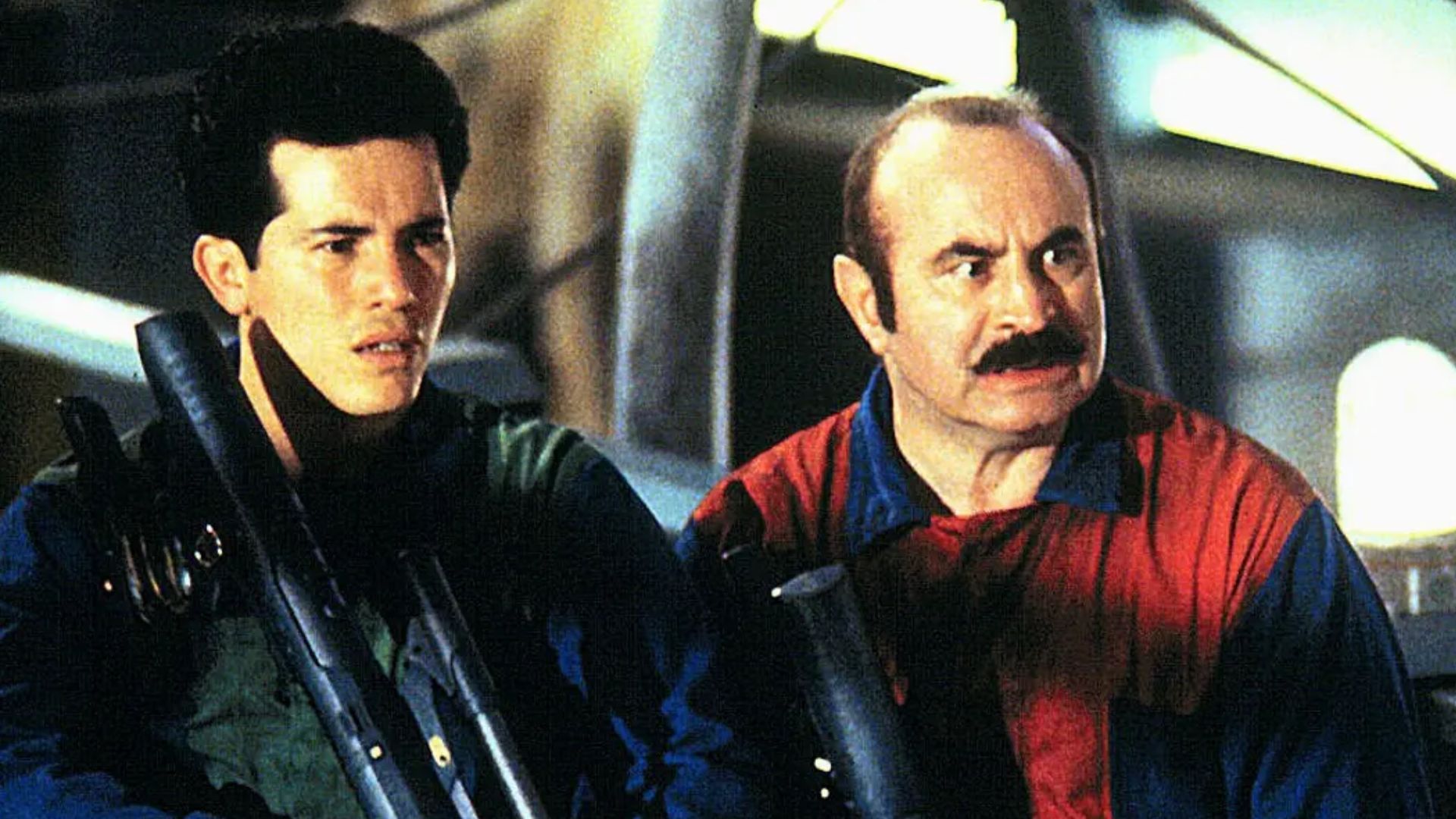 Sabia que “Super Mario Bros.” tinha strippers no elenco?