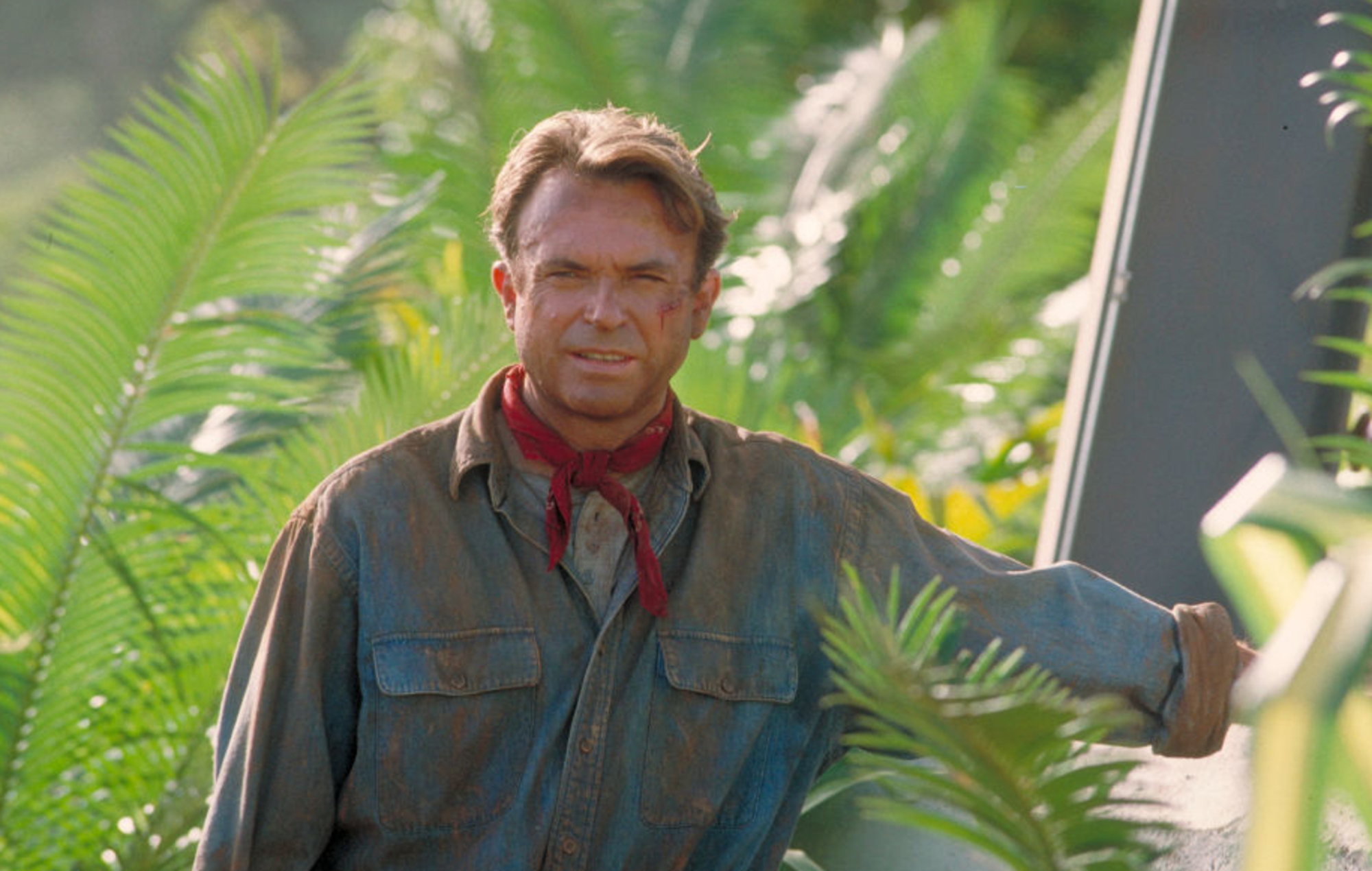 Ator de “Jurassic World” faz três testes de Covid-19 por semana e se isola em hotel para gravações