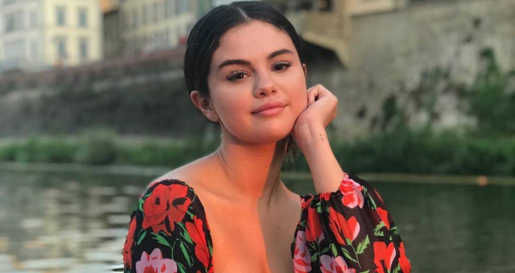 Apresentação de Selena Gomez no American Music Awards é confirmada