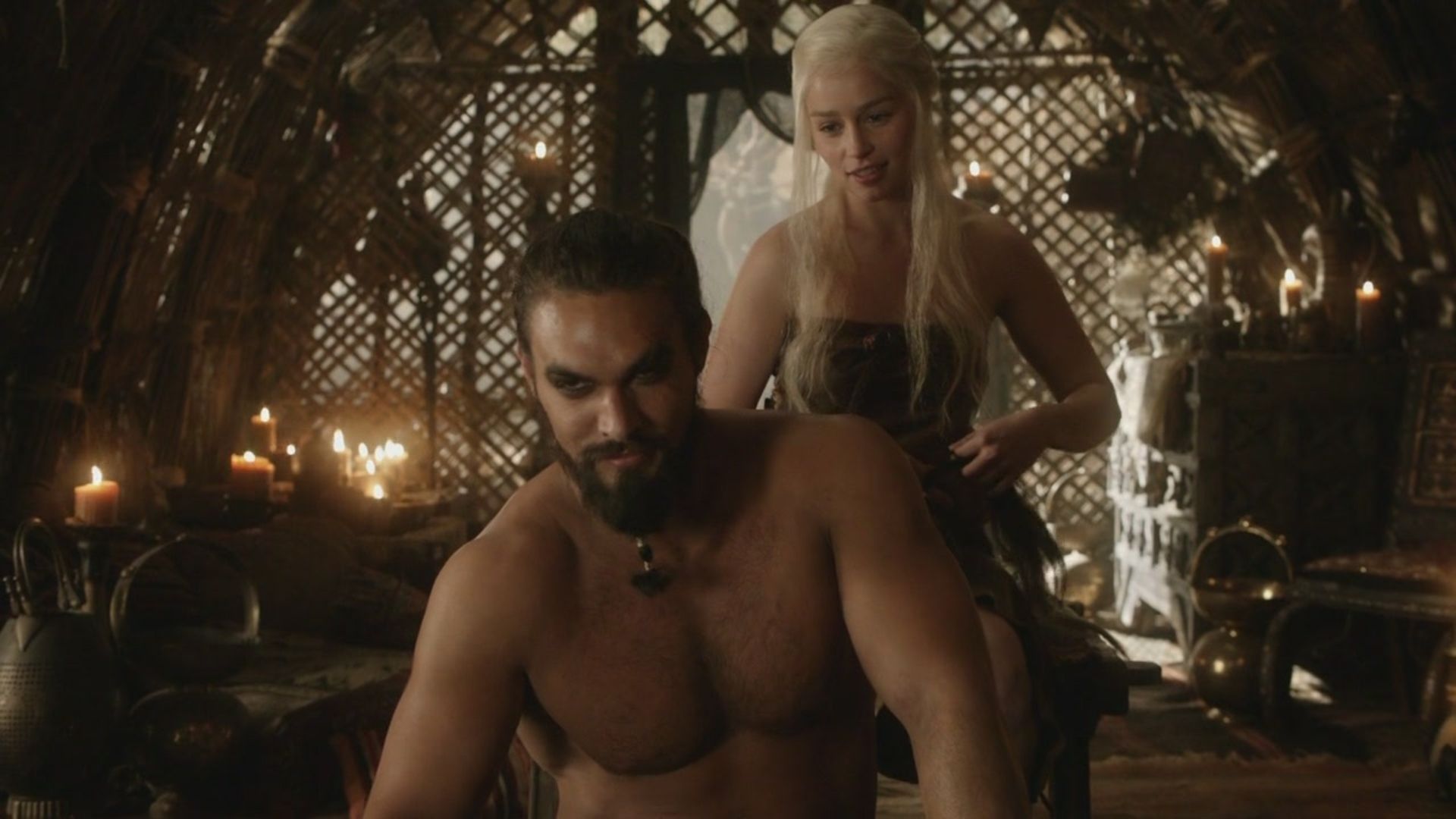 “Sexo tirava espaço da narrativa política”, critica ator de “Game of Thrones”
