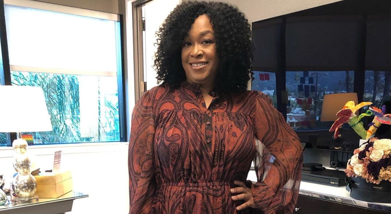 Shonda Rhimes anuncia Notes on Love, sua 9ª série para Netflix