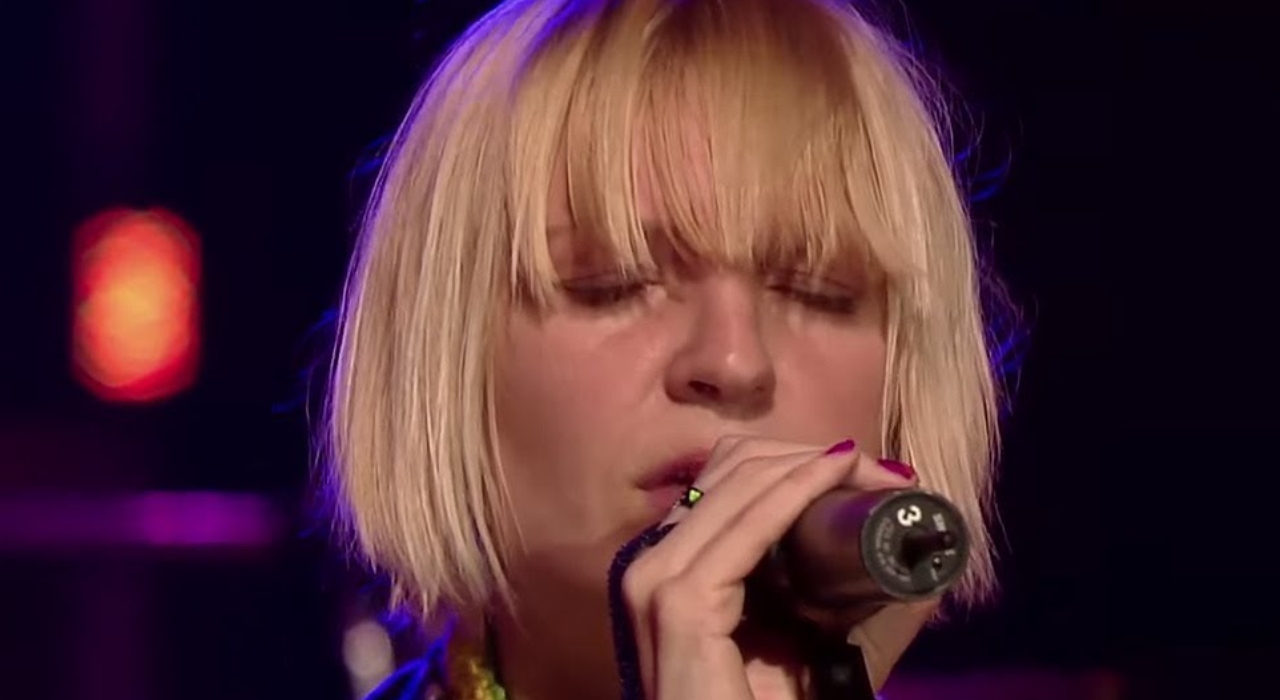 Sia revela que está trabalhando em dois álbuns inéditos