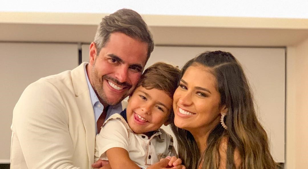 Simone, da dupla com Simaria, está grávida do segundo filho