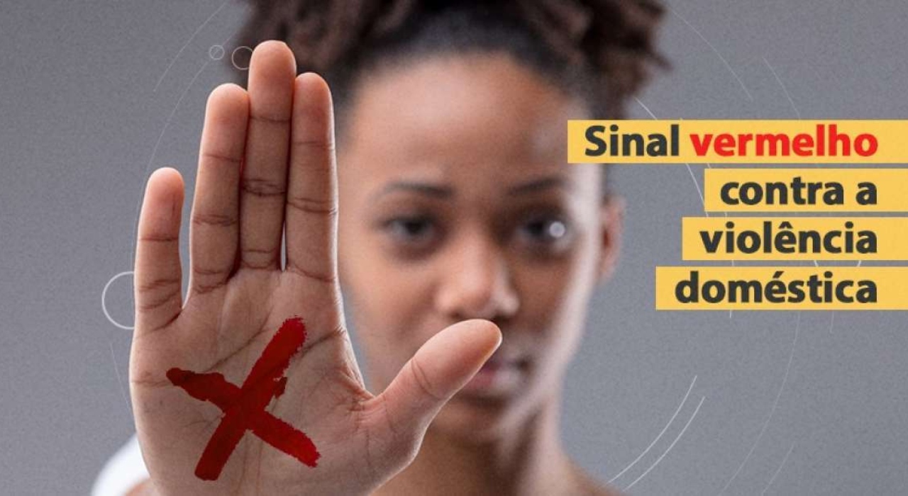 Mulheres vítimas de violência doméstica podem pedir ajuda com X vermelho na palma da mão