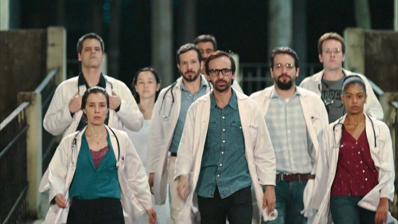 Sob Pressão ganha mais duas temporadas na Globo