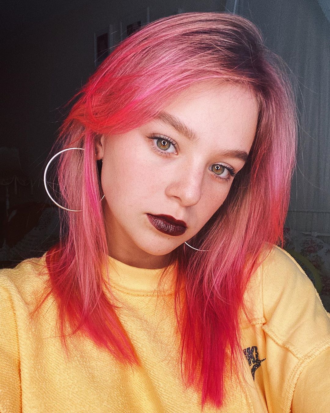 Sofya Plotnikova, do Now United, grava nova música em russo; veja bastidores!