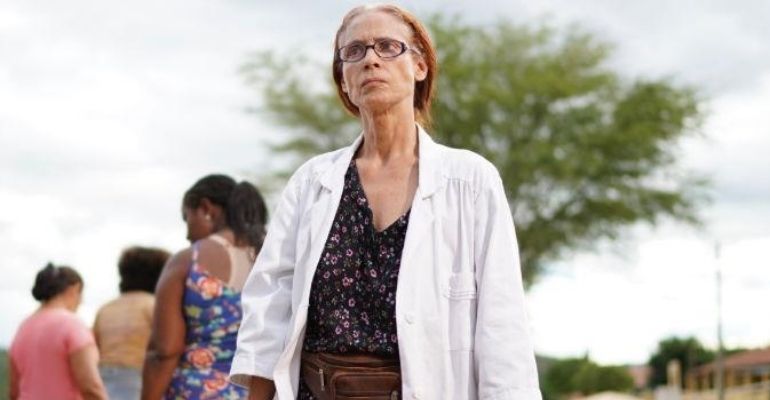 Sonia Braga, de “Bacurau”, será a mãe de Jennifer Lopez em “Shotgun Wedding”
