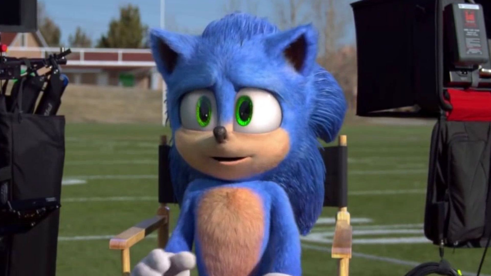 Sonic aparece em campo de futebol no trailer do Super Bowl; assista