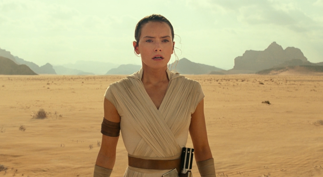 Star Wars: A Ascensão Skywalker exagera nos dramalhões e “fan services” e perde magia da saga em último filme