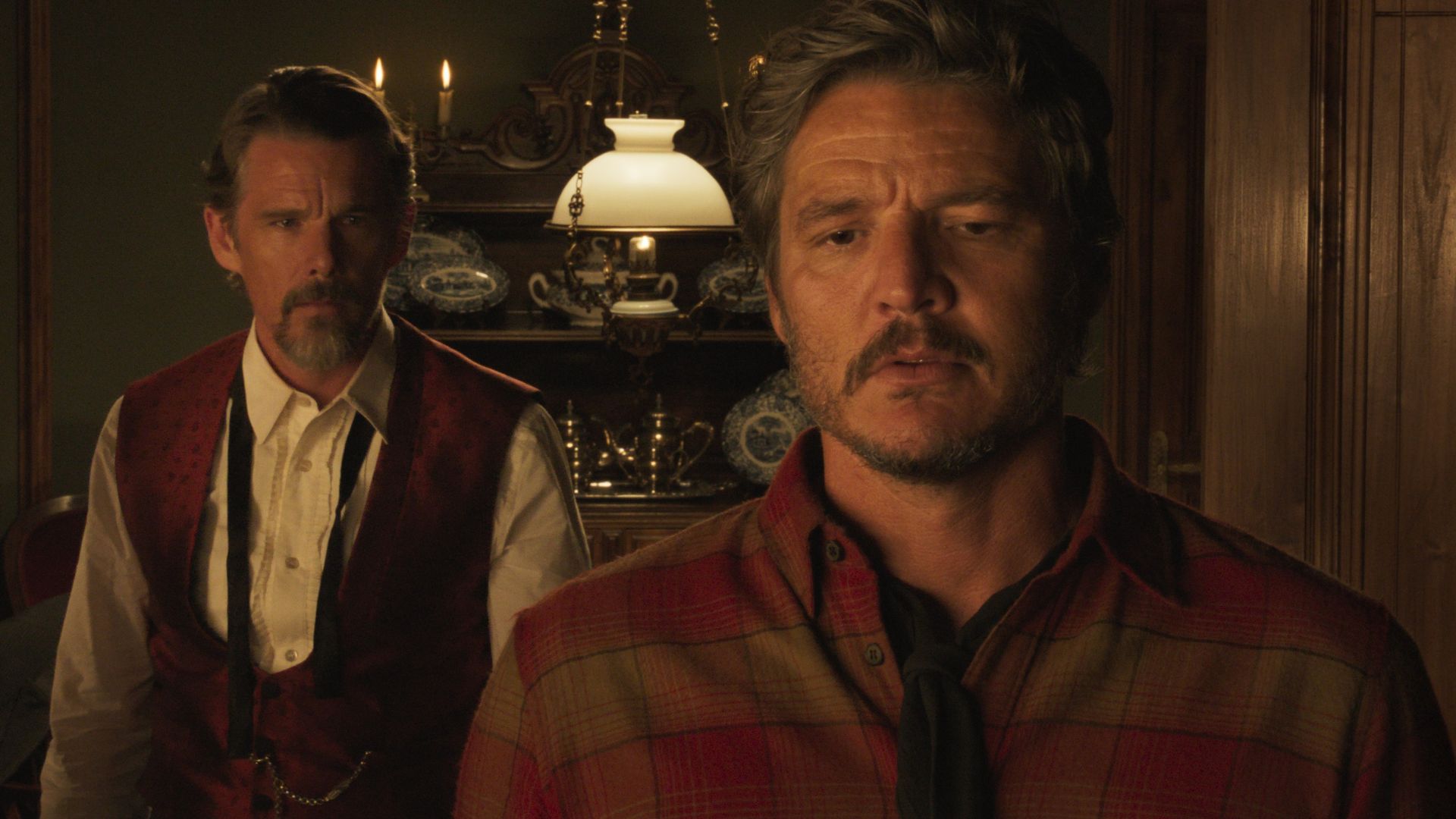 “Strange Way of Life”, novo filme de Almodóvar com Pedro Pascal e Ethan Hawke, ganha pôster