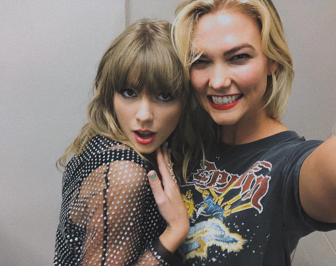 Taylor Swift se afasta da melhor amiga Karlie Kloss após comportamento explorador da modelo