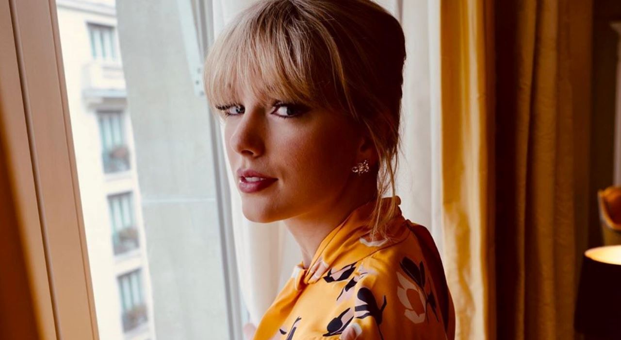 Taylor Swift doa 10 mil dólares para tratamento de fã com câncer