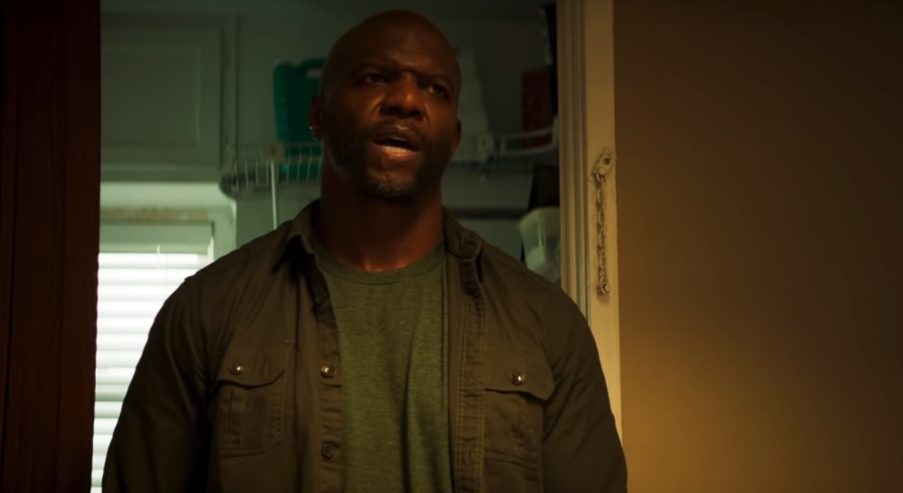 John Henry ganha trailer com Terry Crews como justiceiro em defesa de jovens imigrantes