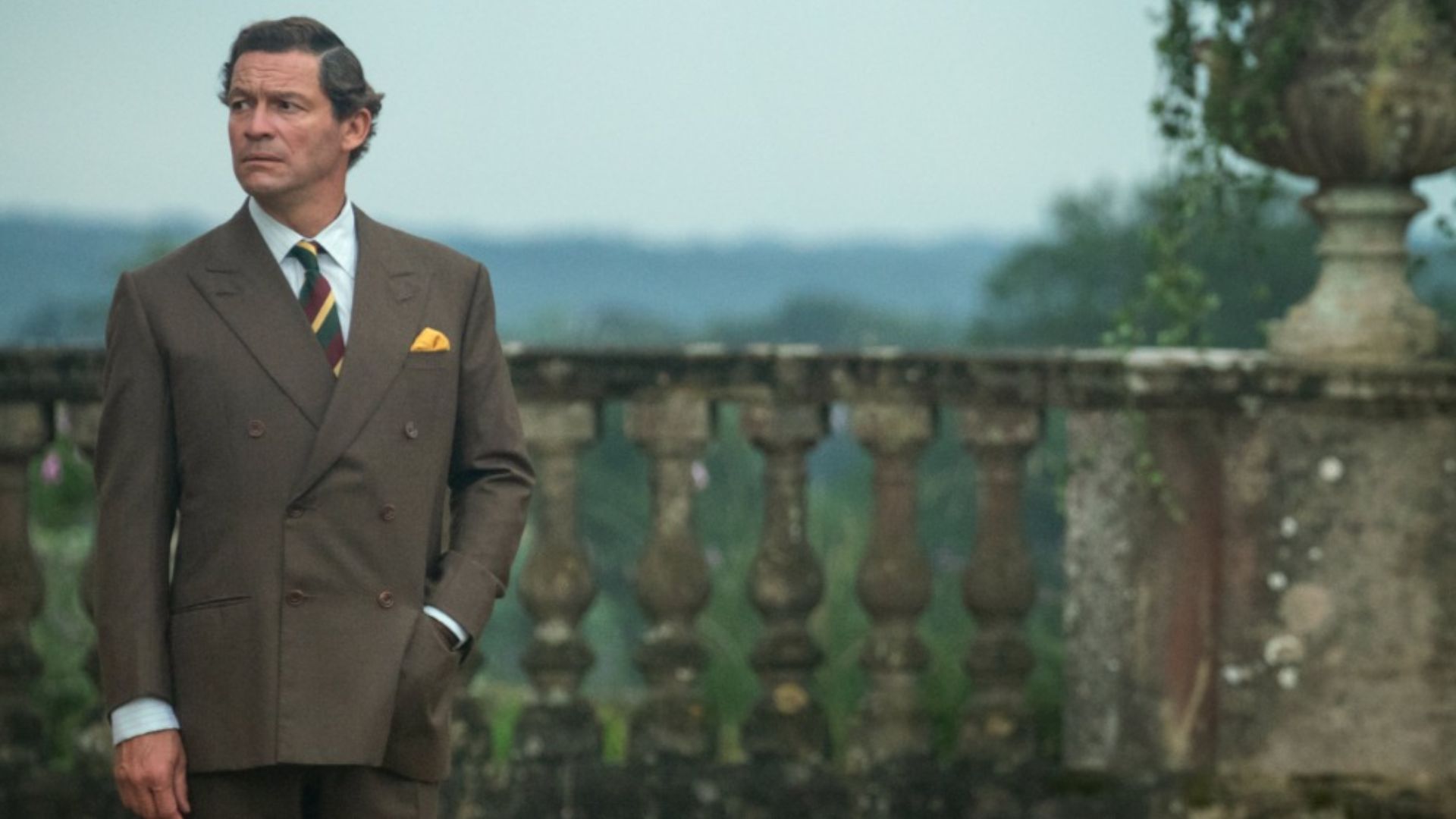 “The Crown”: 5ª temporada será tumultuada, antecipa Dominic West