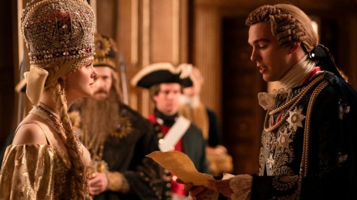 “The Great”: Elle Fanning e Nicholas Hoult são destaque em novas imagens da 2ª temporada