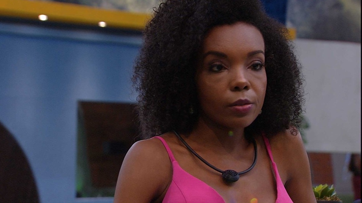 BBB20: Thelma desabafa com Rafa Kalimann: ‘Não vou mais ficar fazendo esforço para fazer parte de grupo’