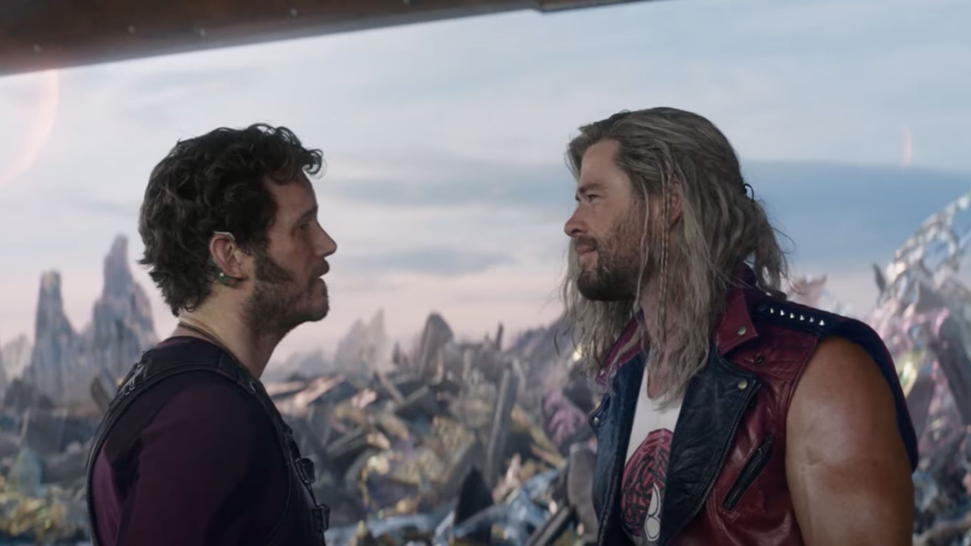“Thor: Amor e Trovão”: Roteiro do longa de Taika Waititi teve influência de James Gunn