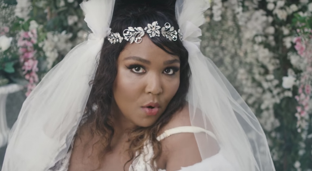 Lizzo é acusada de plágio por Truth Hurts