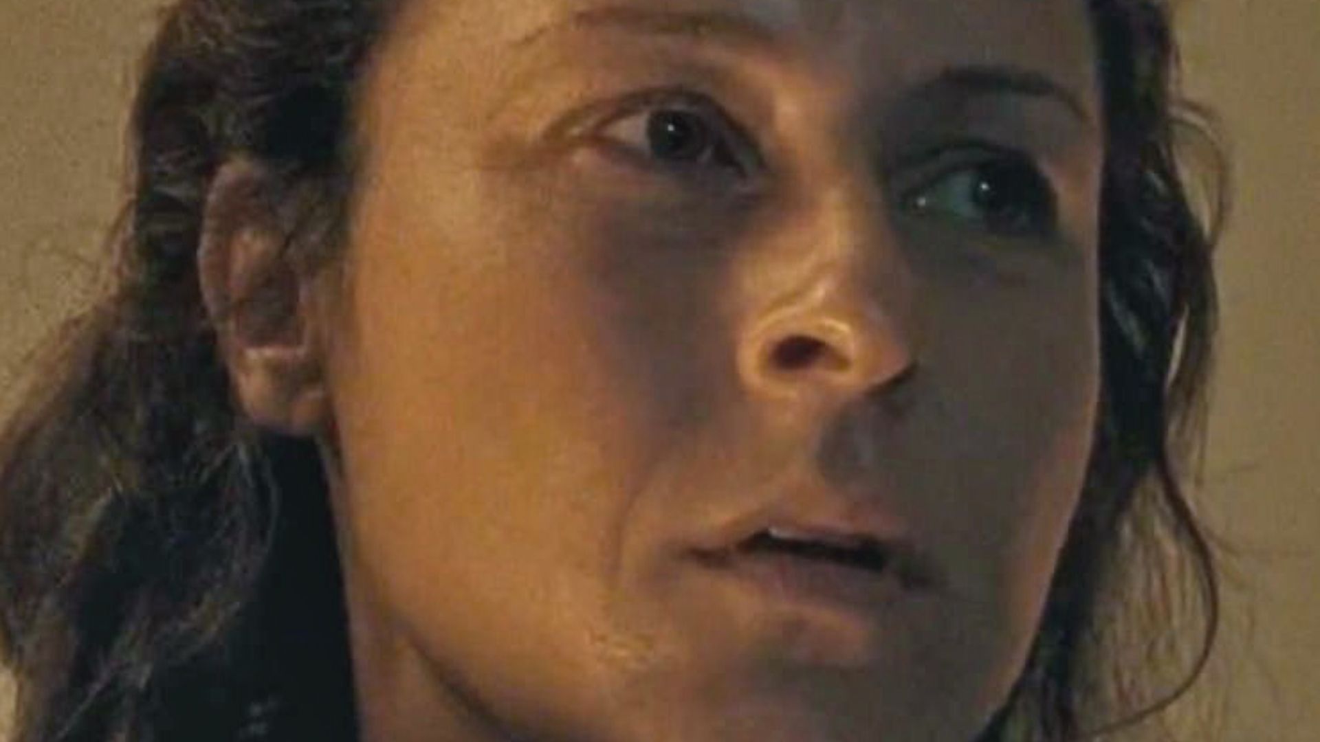 Vanessa Cloke, de The Walking Dead, é detida após agredir vizinha