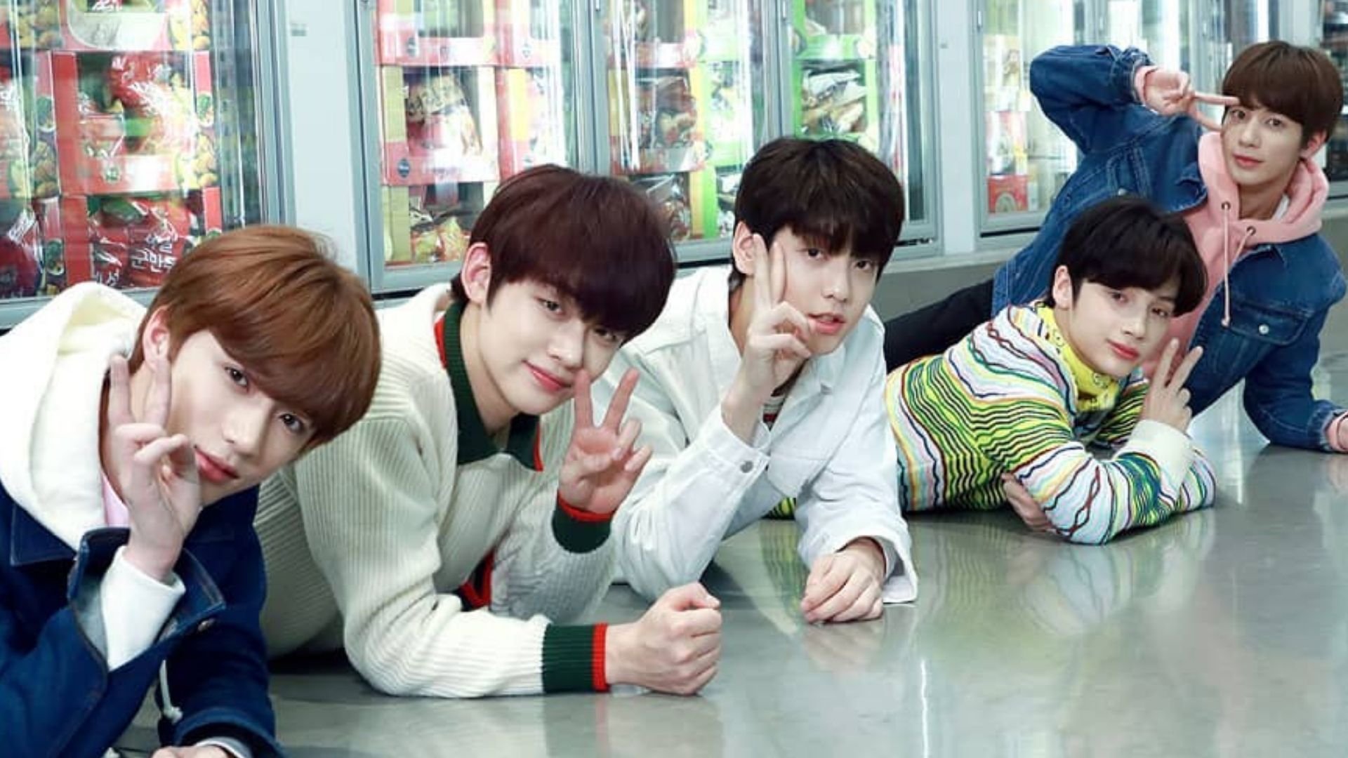 Grupo de k-pop TXT lança primeiro álbum, The Dream Chapter: MAGIC