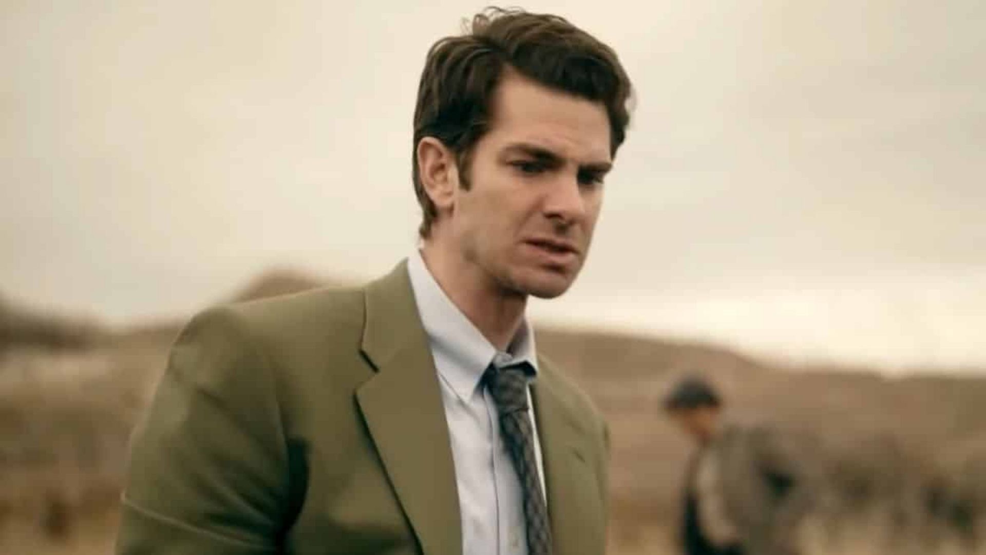 Andrew Garfield tenta encontrar assassino no trailer de “Under the Banner of Heaven”