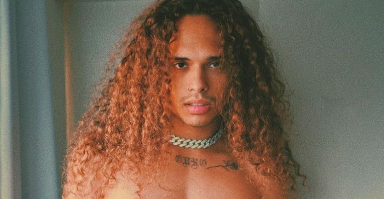 Vitão fala sobre show em meio à pandemia, próximo álbum e carreira internacional
