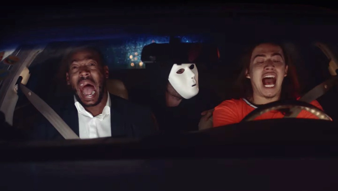 Marlon Wayans revive Todo Mundo em Pânico com Whindersson Nunes em vídeo da Netflix