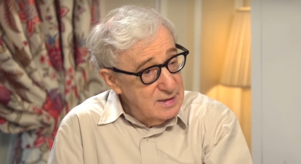 Woody Allen pede US$ 68 milhões em processo contra Amazon após cancelamento de filmes