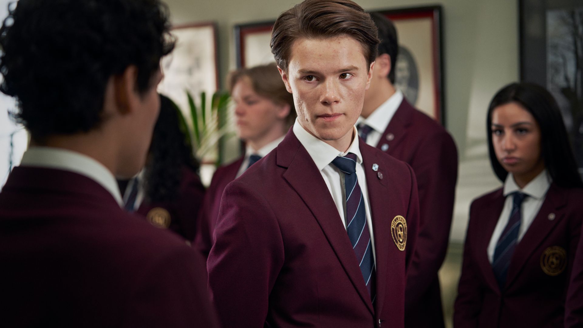 “Young Royals”: Wilhelm e Simon são destaque nas primeiras imagens da 2ª temporada; veja